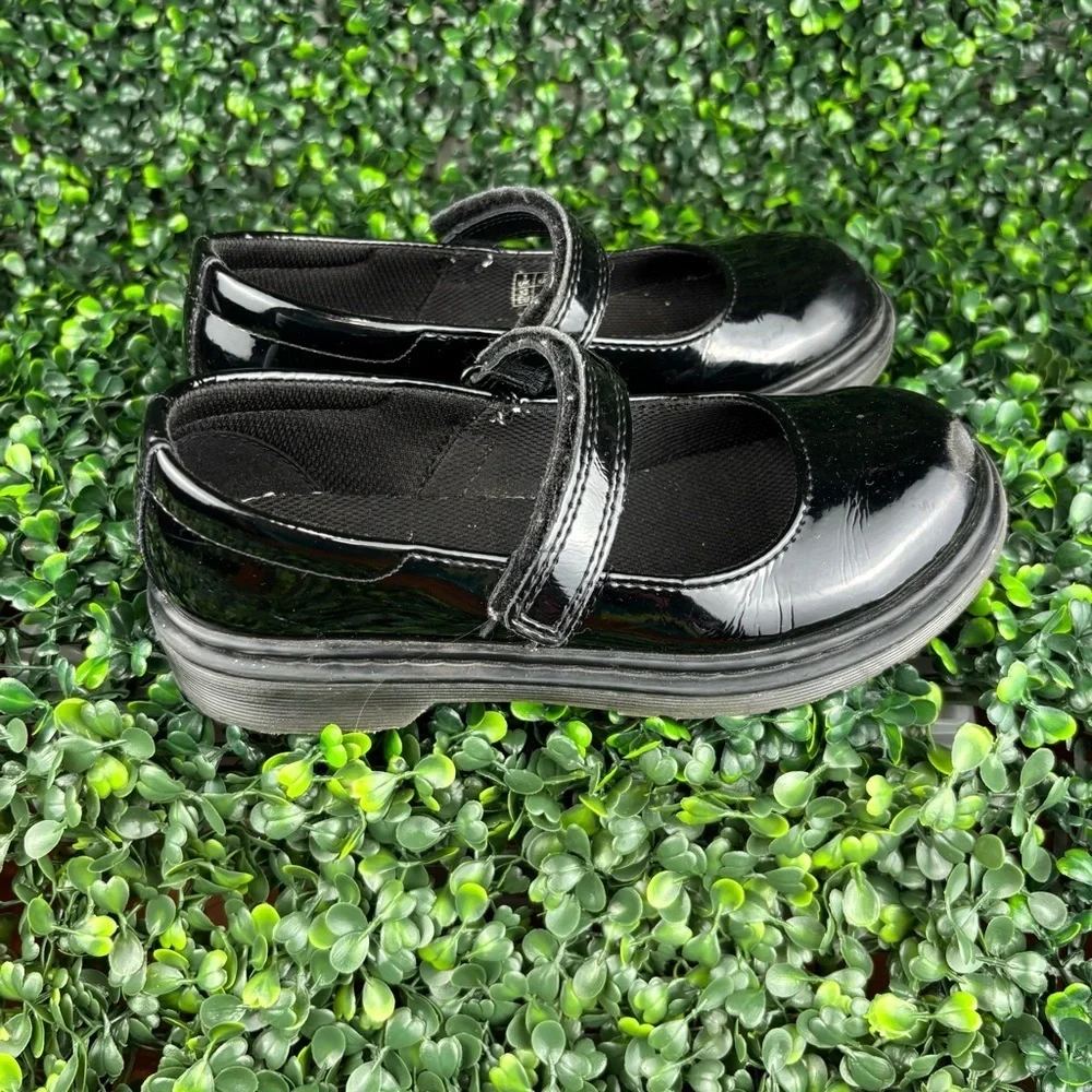 DR.MARTENS MACCY ll mary Jane Black Kids Dress Shoes Size 2 girl